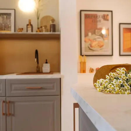 Closer To The Sun - Warm * Bucharest