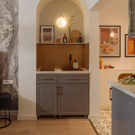 Apartment Closer To The Sun - Warm *