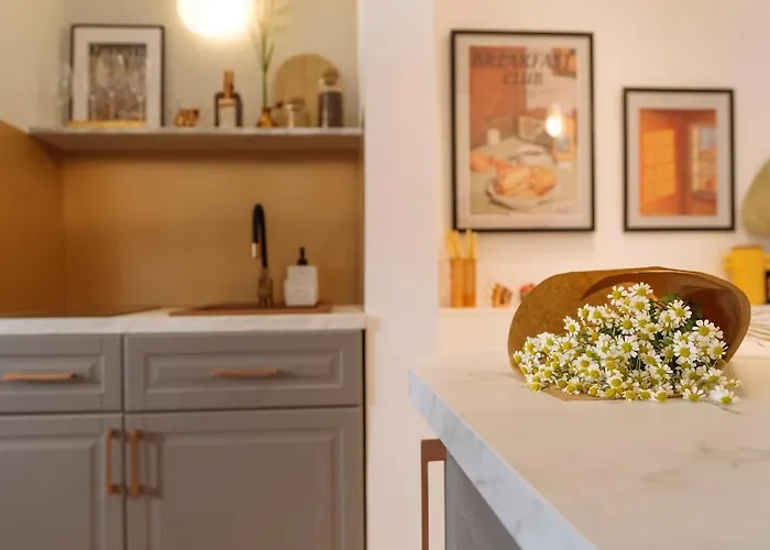 Closer To The Sun - Warm * Bukarest