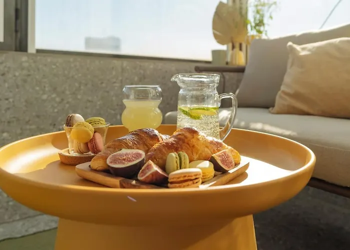 Closer To The Sun - Warm Bukarest