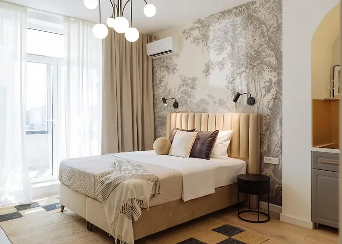 Closer To The Sun - Warm Апартаменти